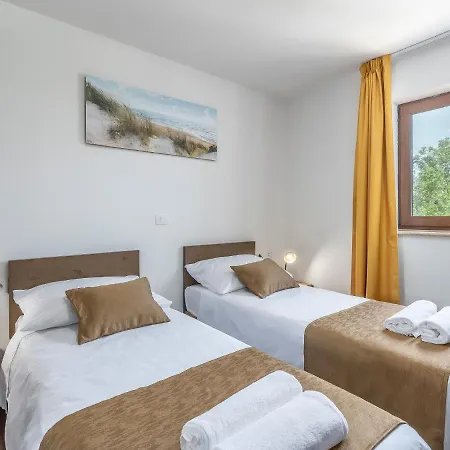 Holiday Sa-ra بيت للعطل Novigrad Istria